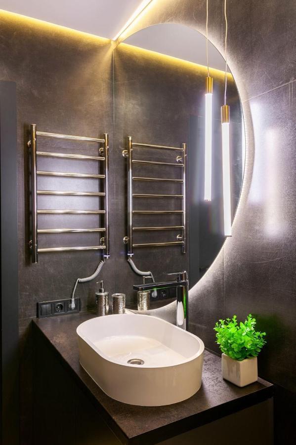 Royal Romantic Apartment With Bathtub Lemberg Exterior foto